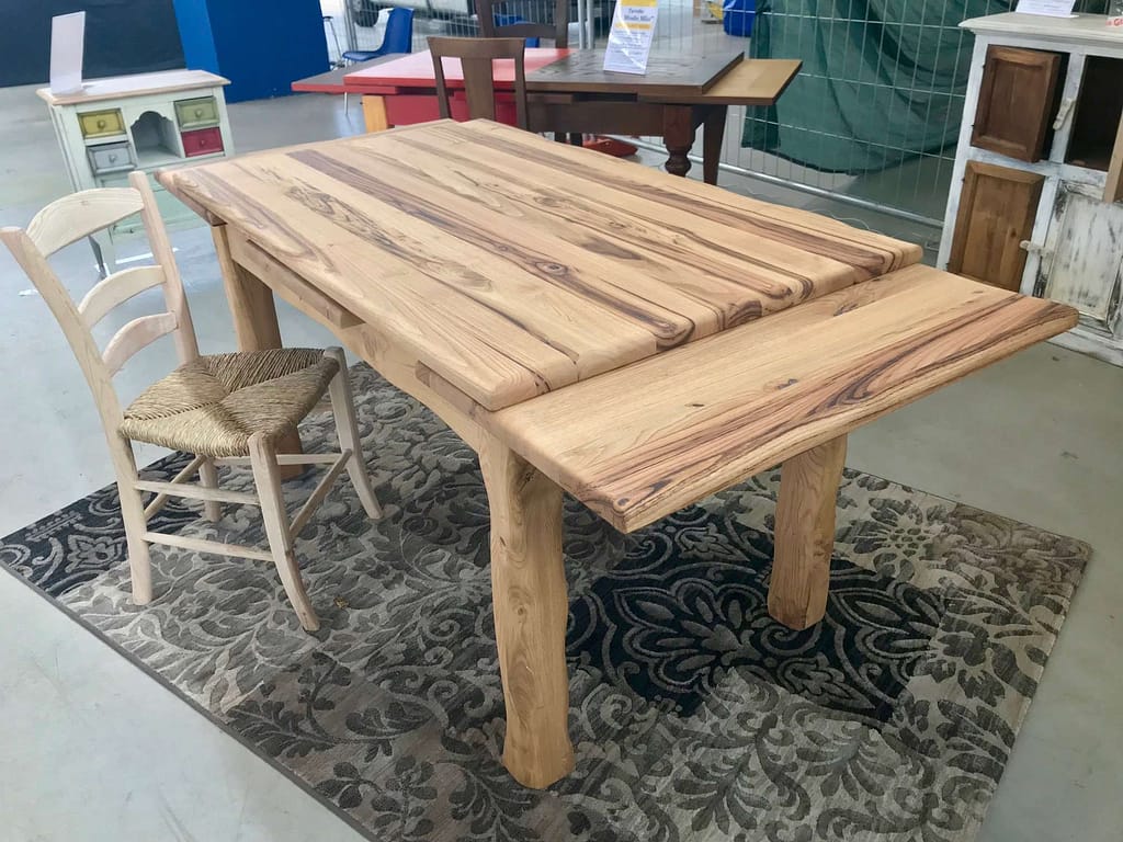 Tavolo Primitivo Allungabile nella misura di 150 x 90 (allungato diventa 250 x 90)